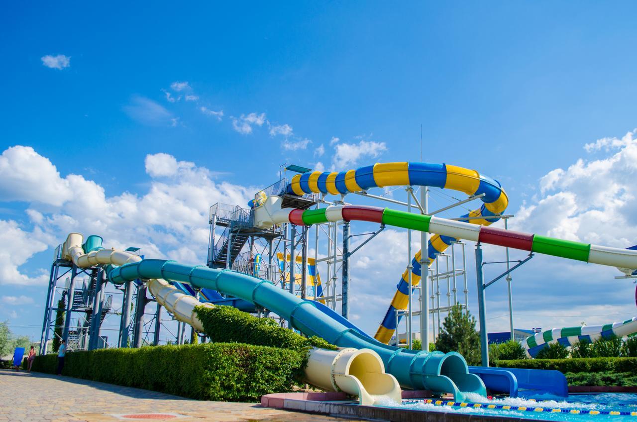 Aquapark Koblevo Hotel Bagian luar foto
