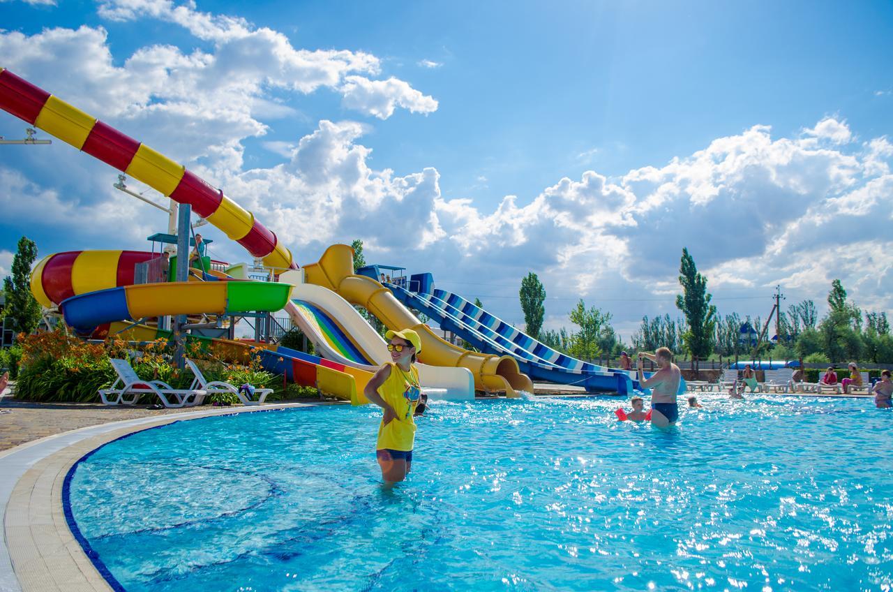 Aquapark Koblevo Hotel Bagian luar foto