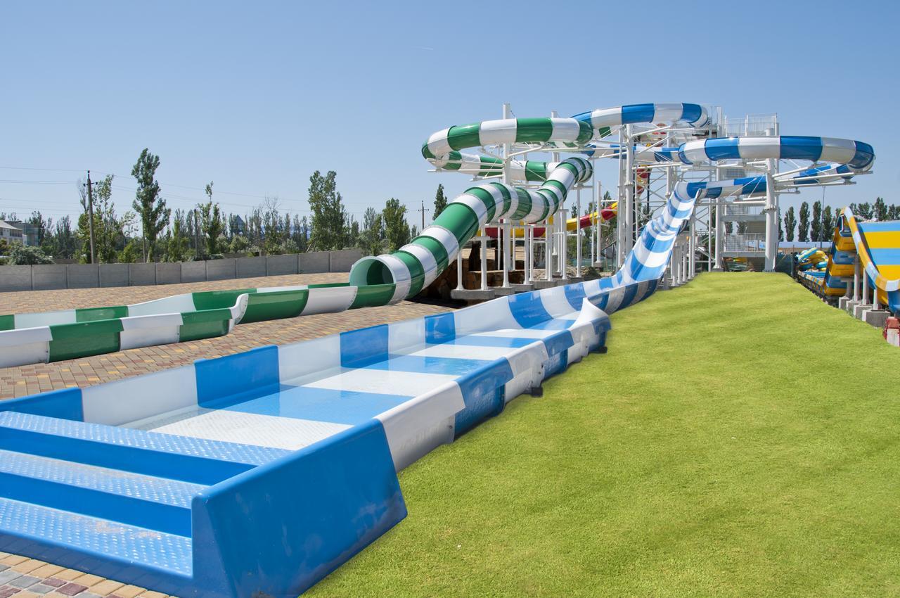 Aquapark Koblevo Hotel Bagian luar foto