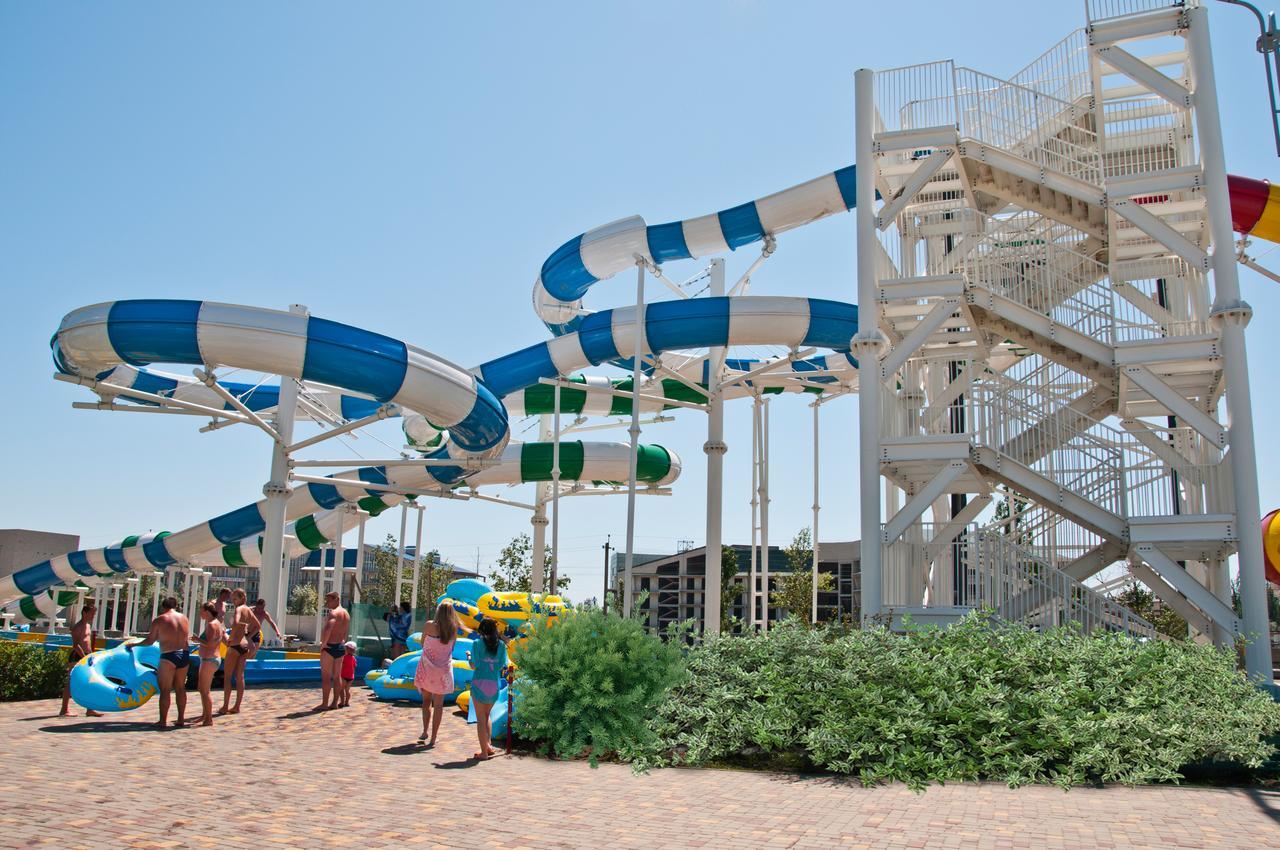 Aquapark Koblevo Hotel Bagian luar foto