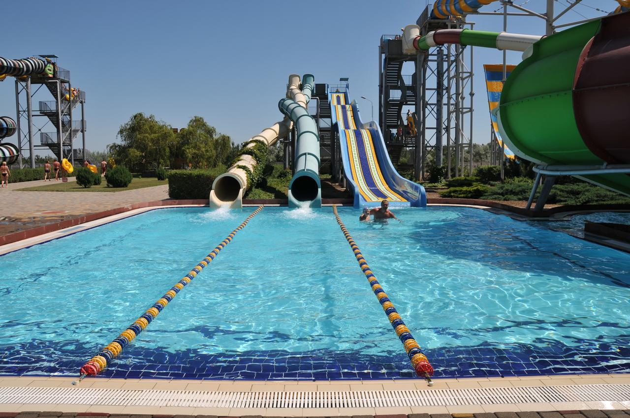 Aquapark Koblevo Hotel Bagian luar foto