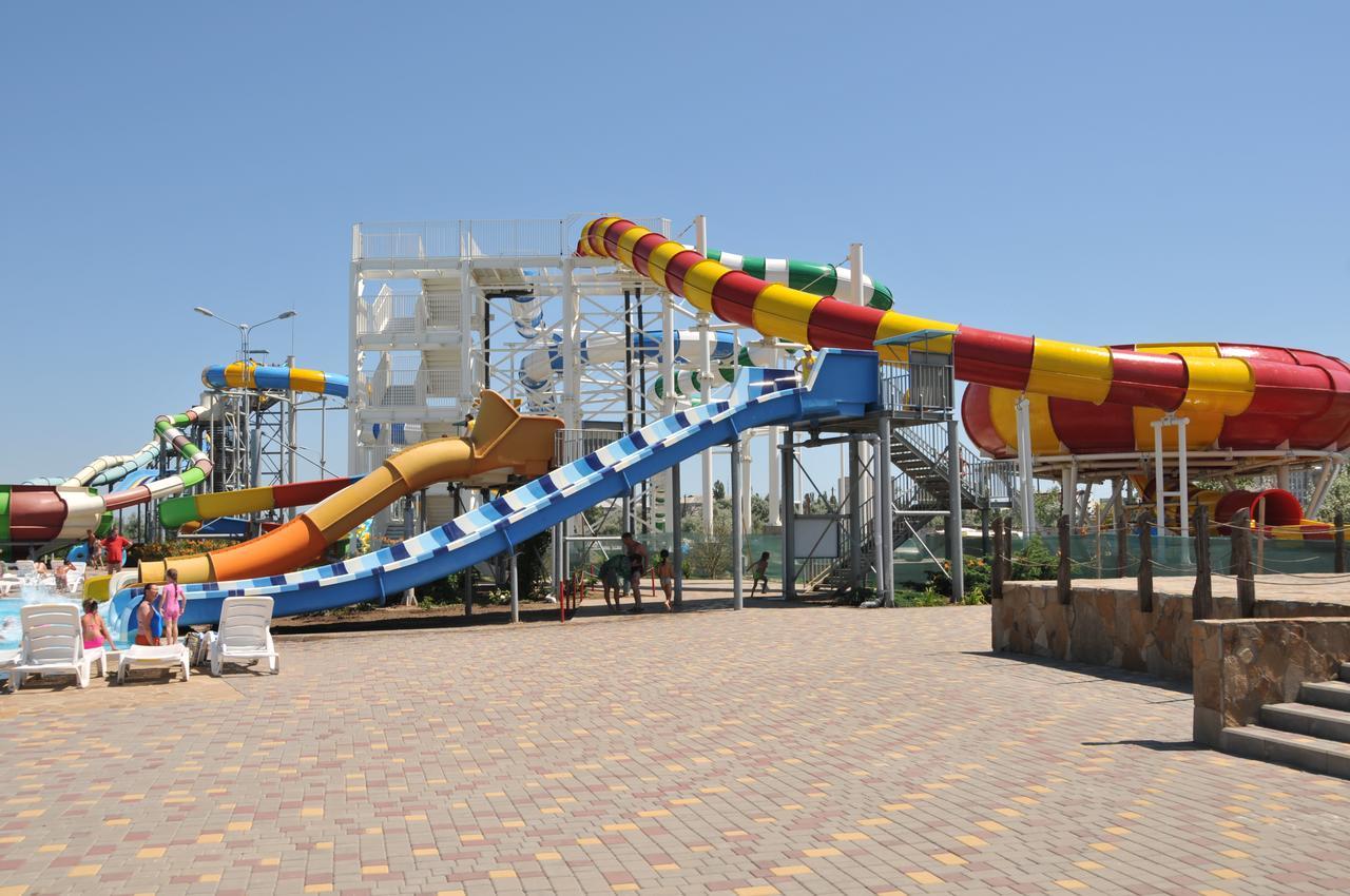 Aquapark Koblevo Hotel Bagian luar foto